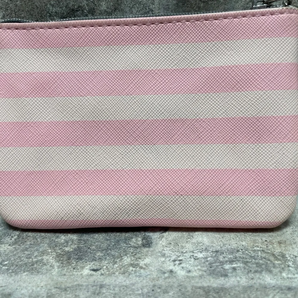 ❤️ VICTORIA SECRET PINK STRIPED COIN PURSE